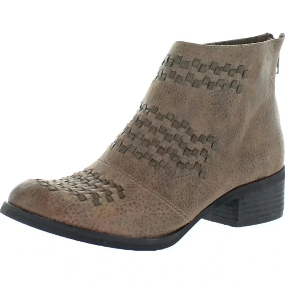 NOT RATED
KYLA FAUX LEATHER WOVEN BLOCK HEEL WESTERN ANKLE BOOTIE - Picture 1 of 4